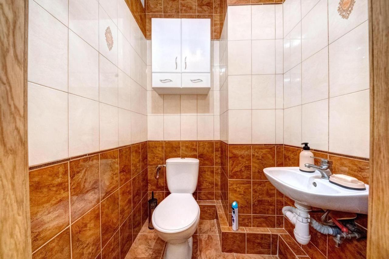 Modern Apartment Near Park Κίεβο Εξωτερικό φωτογραφία